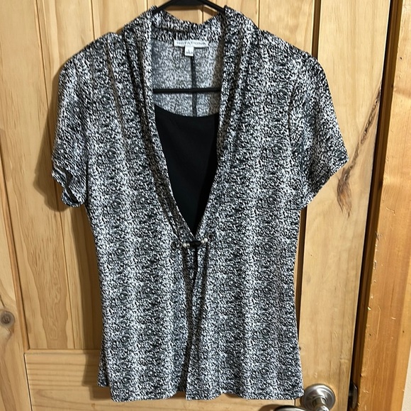 NOTATIONS Women's Black and White Top with liner tank top - Picture 1 of 4